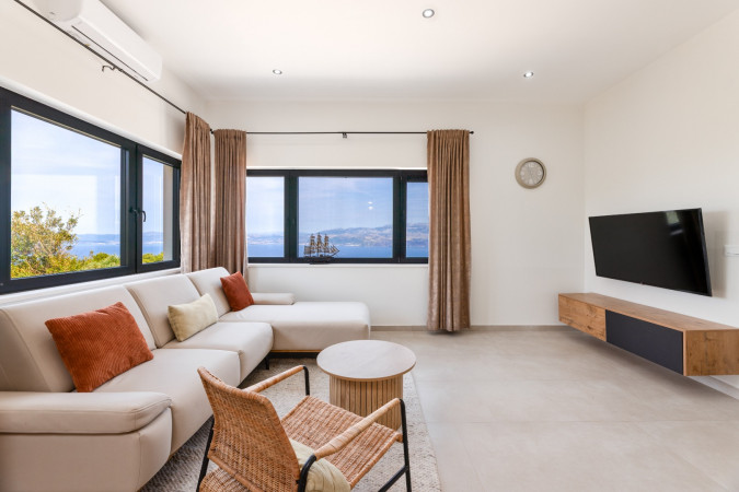 A space created for relaxation and shared moments, Vila Andrea Splitska